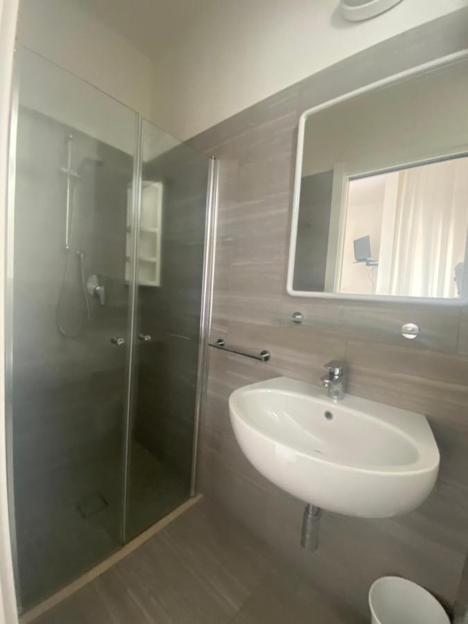 B&B Hotel Lucciola Католика Екстериор снимка