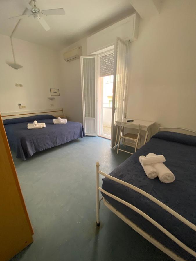 B&B Hotel Lucciola Католика Екстериор снимка